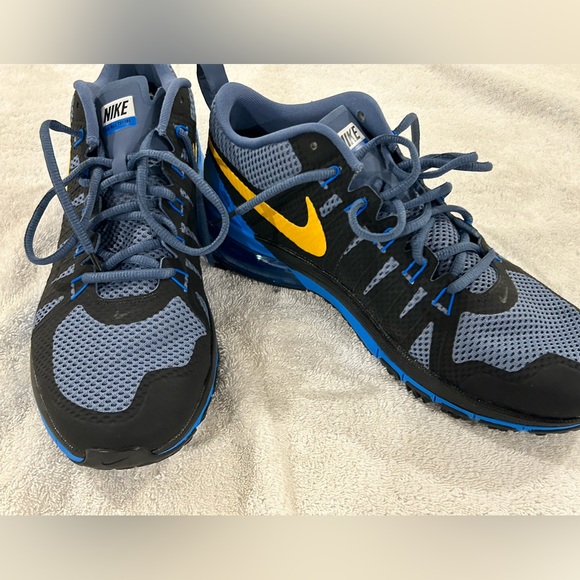 Nike. Air max Flywire men’s size 10 new, non smoke non pet home . NEW - Picture 8 of 11